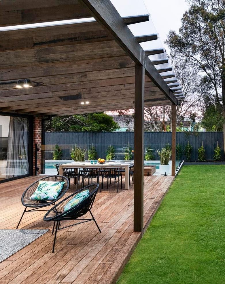 Alfresco pavilion and patio